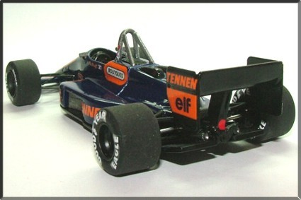 Kit 1:43 Tameo SLK110 Brabham BT49 Ford #5
